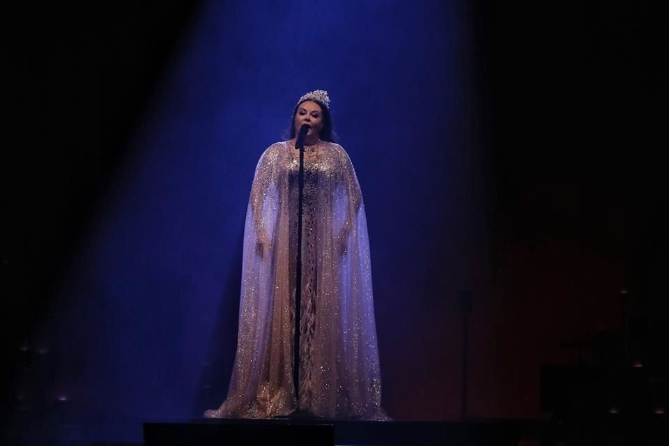El recital de Sarah Brightman estuvo dividido en dos actos.