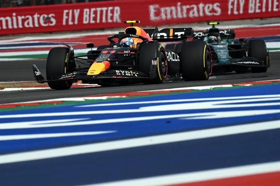 Checo Pérez reaccionó y por momentos estuvo adelante del monegasco.