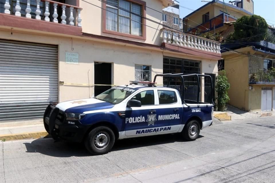 Dos policías de Naucalpan pidieron 3 mil pesos a un automovilista para no aplicarle una infracción mayor y fueron dadas de baja.