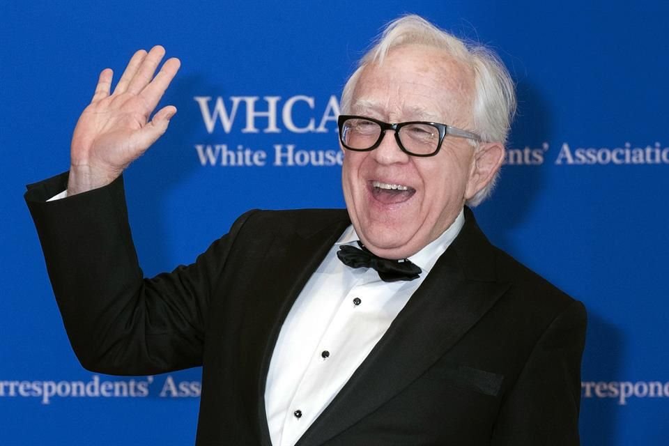 El actor, escritor y comediante Leslie Jordan murió a sus 67 años después de un accidente automovilístico en las calles de Hollywood.