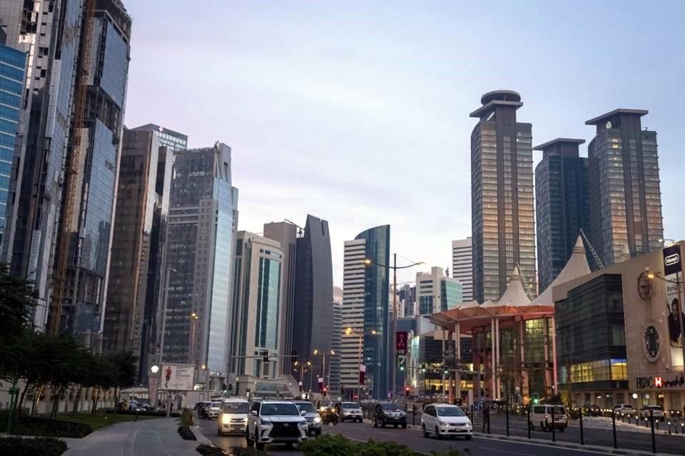 Hoteles y edificios residenciales de Doha, Qatar, que acogerá el Mundial este noviembre.