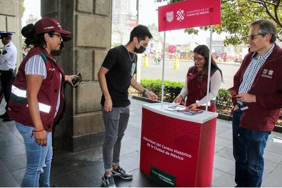 Reportaron que se realizan recorridos en las terrazas aledañas al Zócalo donde clientes reportan cobros excesivos.