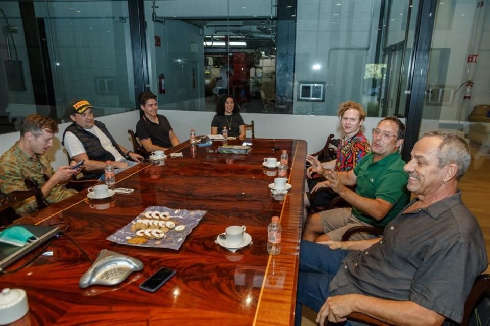 Los intengrants del Cirque Du Soleil convivieron en MURAL con una selección de suscriptores.