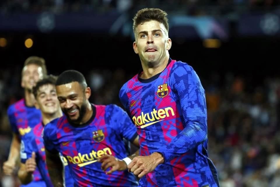 Piqué deja al Barcelona.