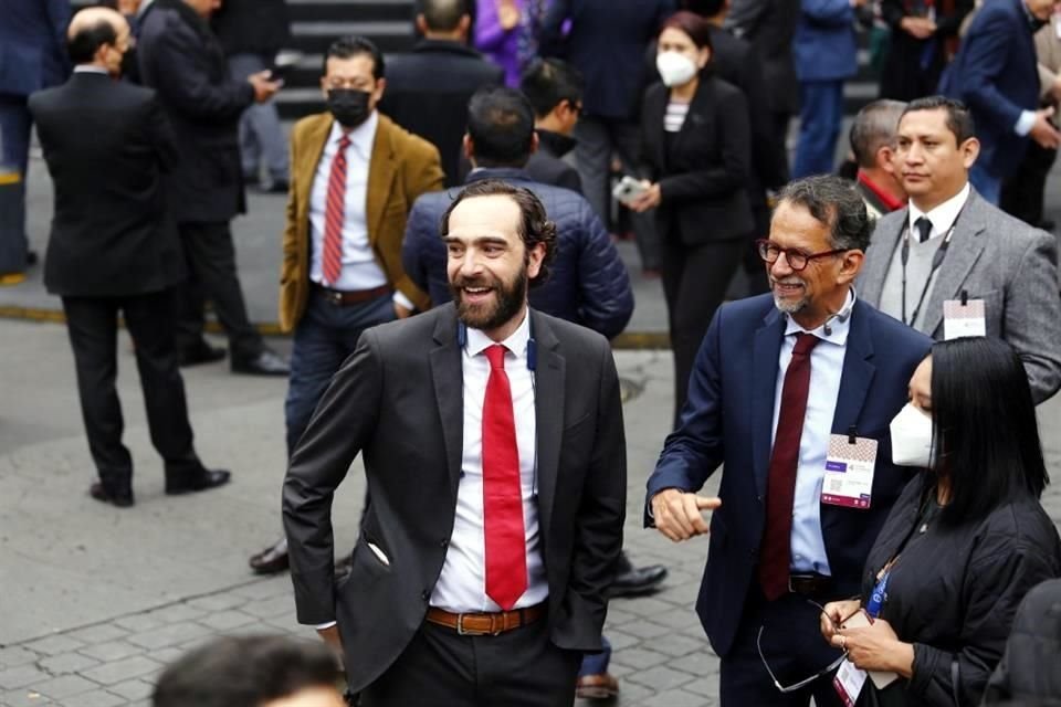 Durante su comparecencia, el Secretario de Movilidad explicó el rezago en la aplicación de las sanciones en foto cívicas.