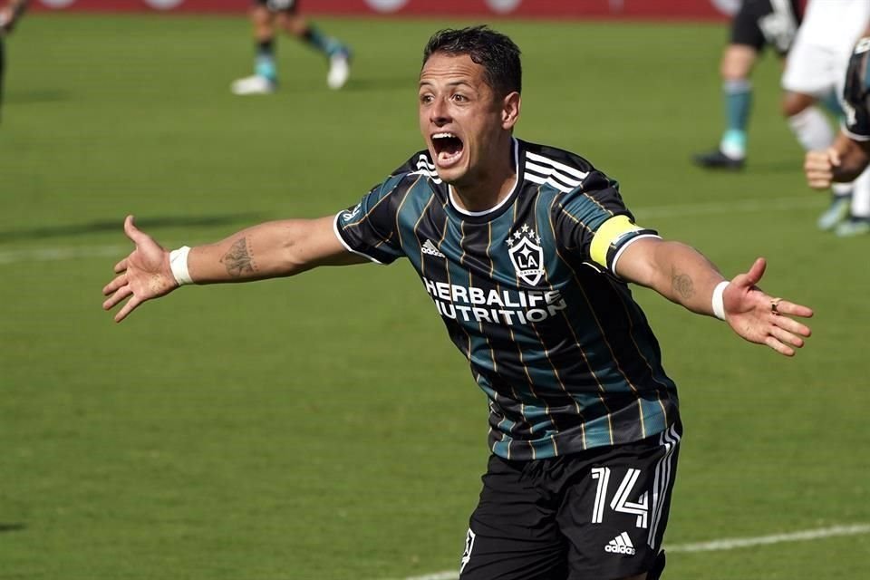 Javier Hernández lleva siete goles en el arranque de la MLS.