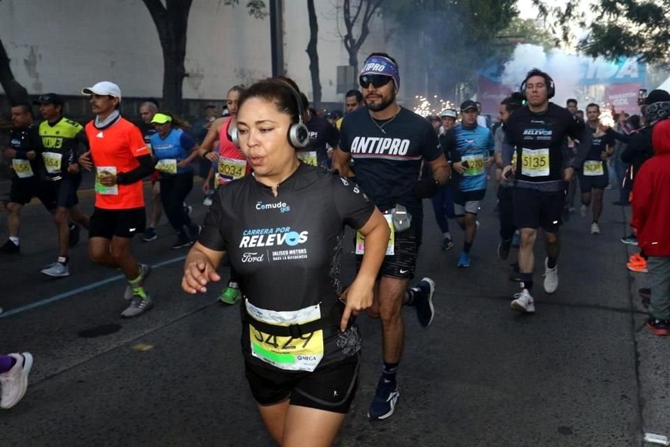 ¡Con toda la actitud! así arrancó la edición 38 del Maratón Guadalajara, desde las inmediaciones del Hospicio Cabañas.