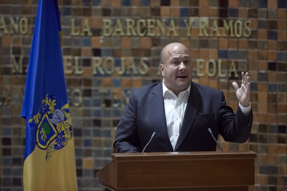 El Gobernador Enrique Alfaro anunció este jueves que mañana entregará la estafeta del proyecto político que encabeza a quienes habrán de dar continuidad al movimiento.