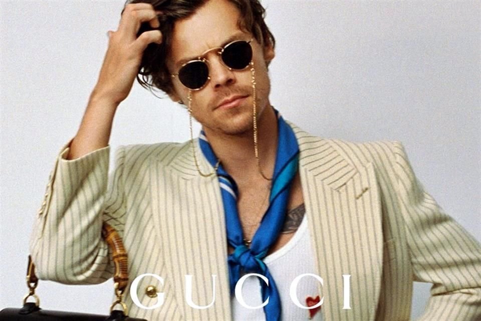 Harry Styles y Gucci lanzaron hace unos días un mejor adelanto de su colección en colaboración, Ha Ha Ha. ¡Está increíble!