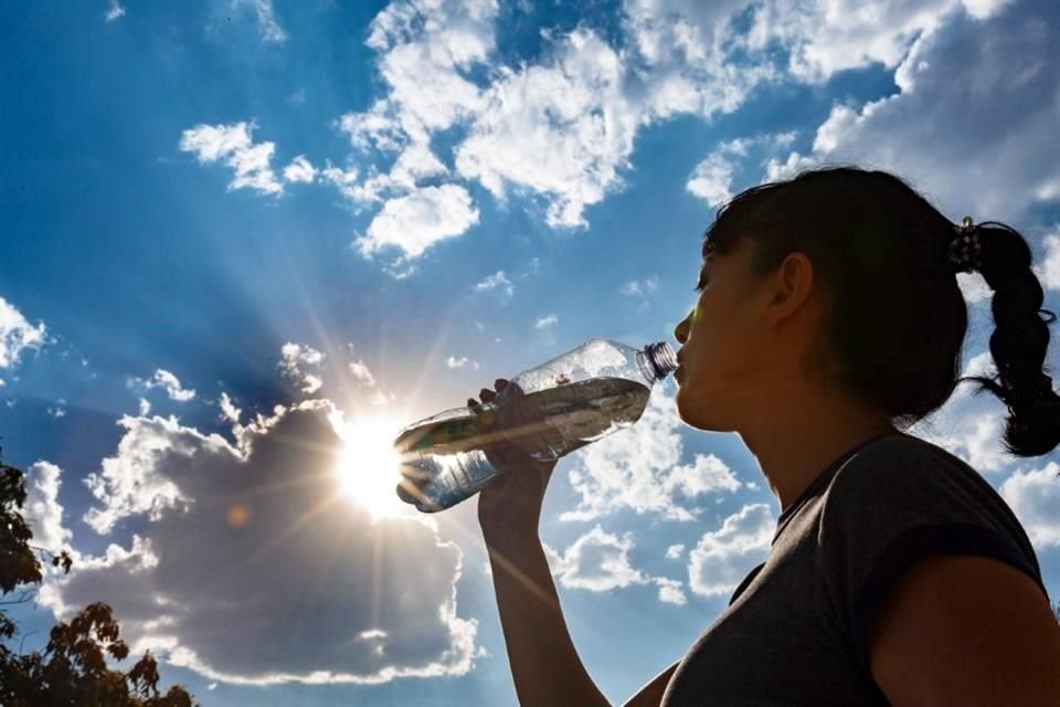 Aunque las temperaturas son de frías a frescas durante la noche y al amanecer, en el día el calor golpeará a los habitantes del AMG.