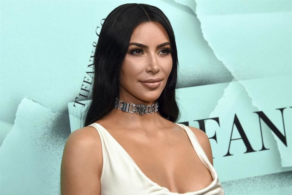 La socialité Kim Kardashian fue reconocida en los 'Óscar de la moda' por su marca SKIMS, la cual tiene el objetivo de ser inclusiva.