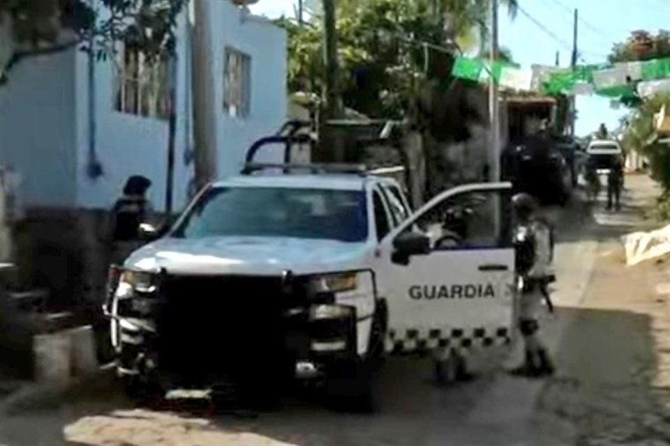 El enfrentamiento de la Guardia Nacional y Sedena contra civiles en Tizapán El Alto dejó como saldo 22 detenidos.