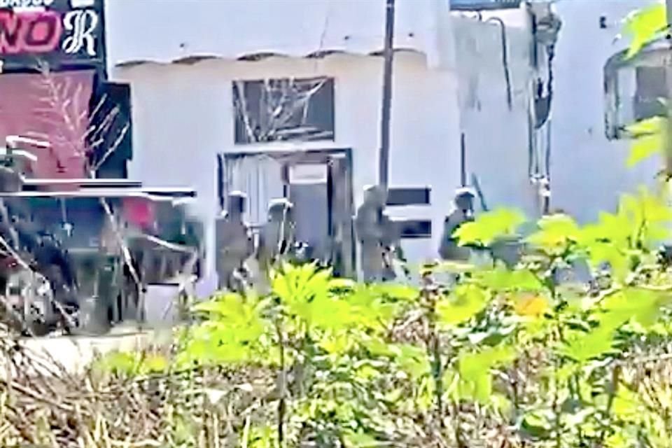 Tras la refriega, Fuerzas federales capturaron a un presunto jefe de sicarios del Cártel Jalisco Nueva Generación.