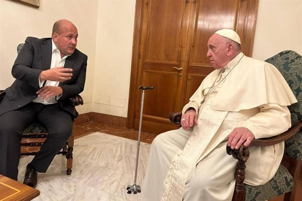 El Gobernador de Jalisco, Enrique Alfaro Ramírez, se reunió el 23 de septiembre con el Papa Francisco.