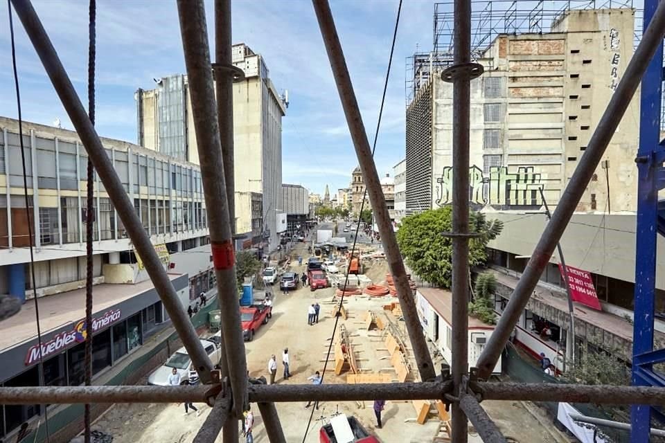 El Alcalde tapatío defendió la obra de arte público 'El Palomar', que se ubicará en las inmediaciones de Leandro Valle y 16 de Septiembre.