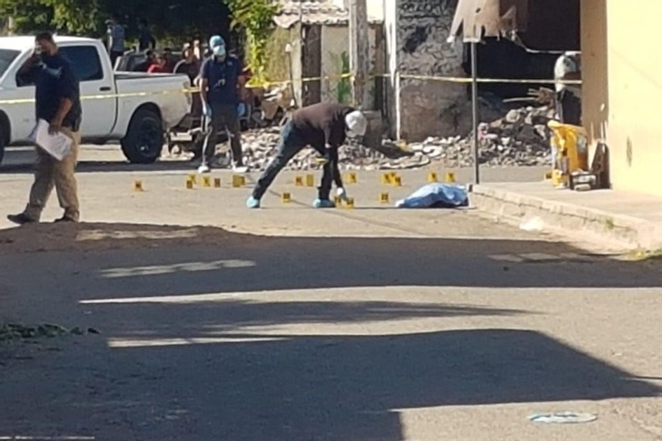 Tres niñas resultaron heridas luego que sujetos armados ejecutaron a un hombre en Cajeme, Sonora; se reportó que están fuera de peligro.