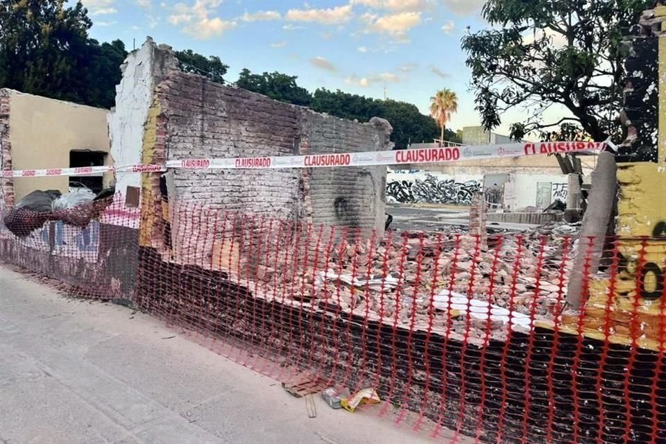 El lugar se encuentra ubicado en Mariano Otero esquina con la Calle Primavera, en la Colonia El Fresno.