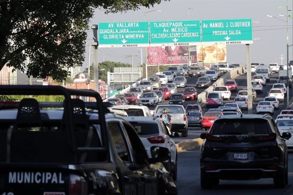 El tráfico se generó en diversos puntos de la Ciudad, en especial, las zonas comerciales.