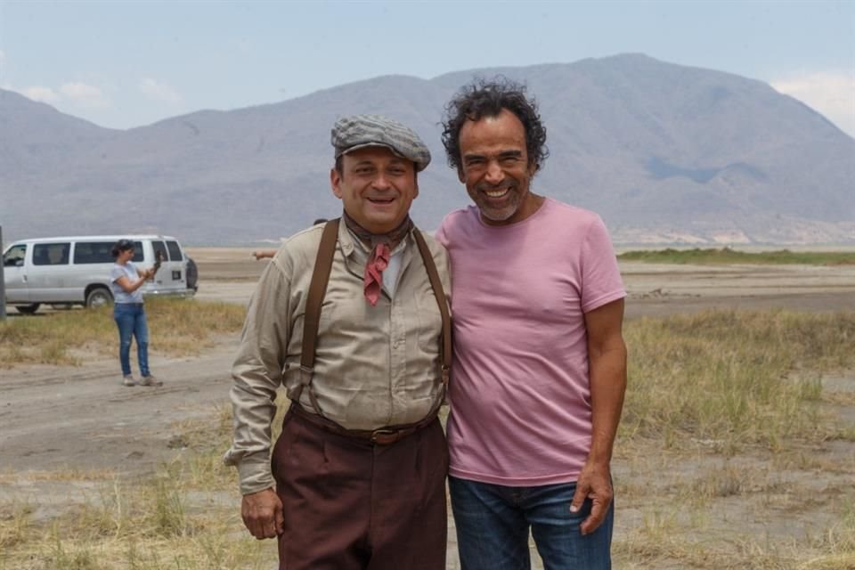 Eduardo España y Damián Alcázar durante la filmación de la película 'Poderoso Victoria'.