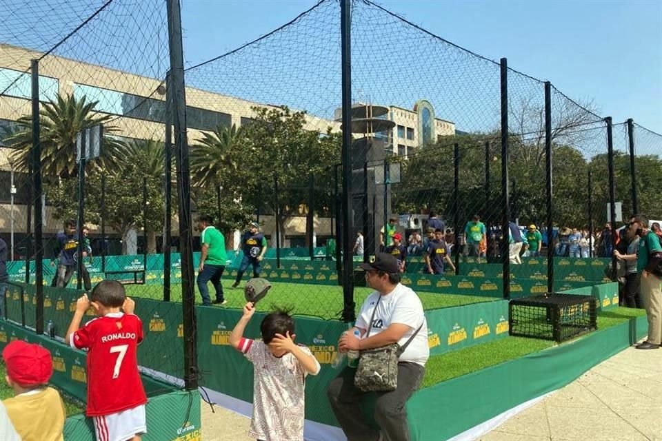 Los aficionados tuvieron la oportunidad de participar en varias actividades.
