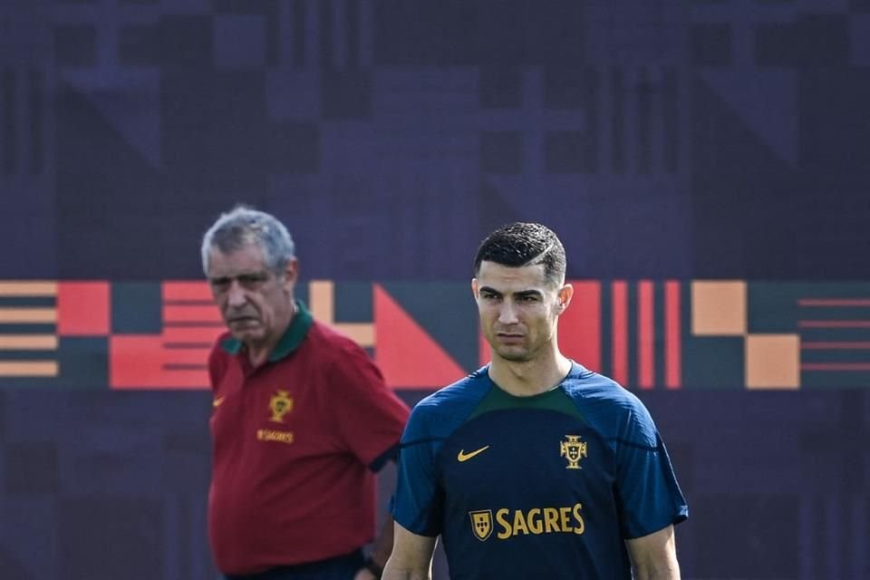 Fernando Santos y Bruno Fernandes aseguraron que la Selección de Portugal no se distraerá con la salida de Cristiano Ronaldo del ManUnited.