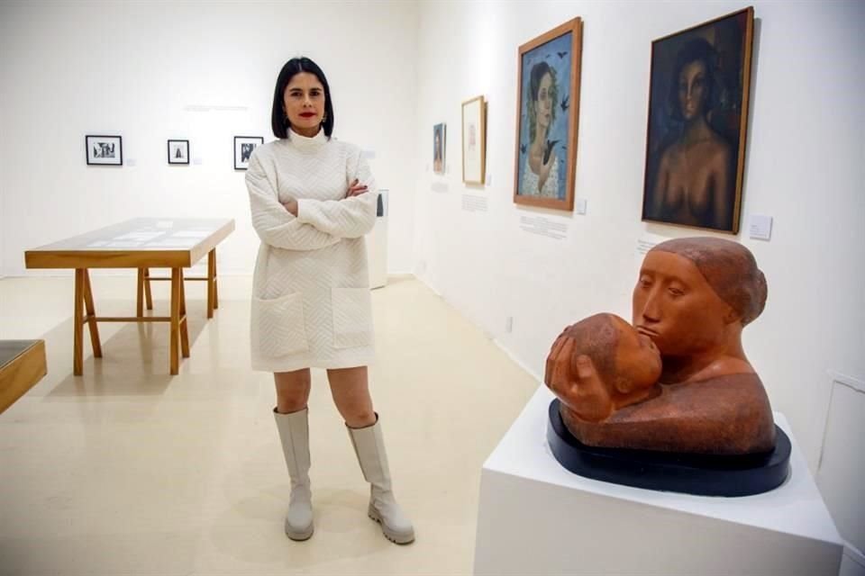 Lilia Bayardo, organizadora y curadora de la exposición.