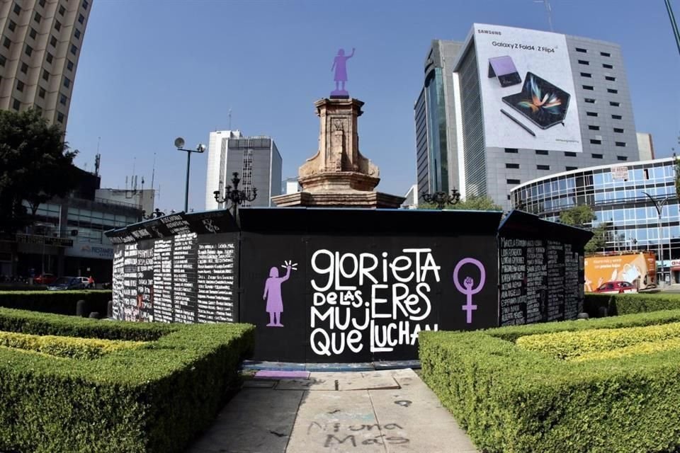 Colectivas feministas temen que el Gobierno de la CDMX busque reubicar la Glorieta de las Mujeres que Luchan en Circuito Interior.