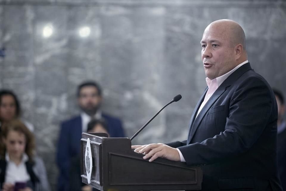 La UdeG acusó ayer que el Gobernador Enrique Alfaro alista una contramarcha en torno al encuentro literario.