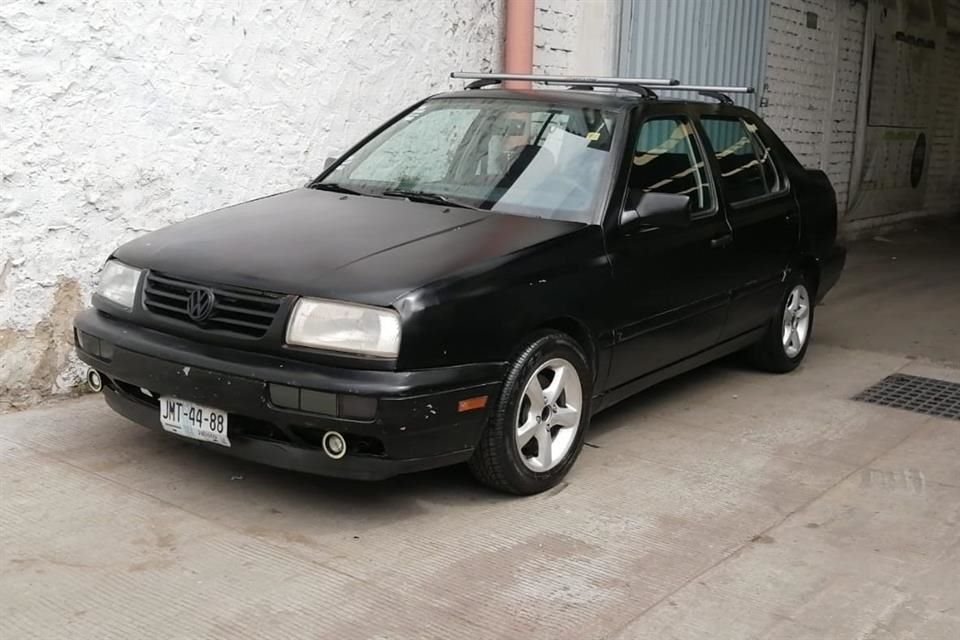 Eran las 6:10 horas cuando estacionaron su Volkswagen Jetta negro en la Calle J. Salomé Piña y la Avenida Gobernador Curiel, donde se lo robaron para después extorsionarlo.