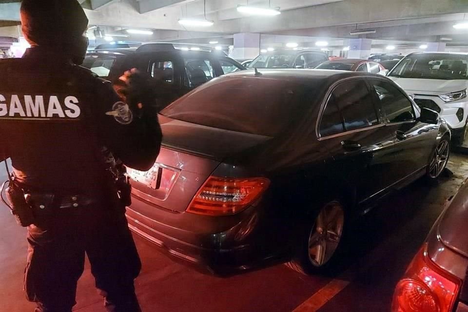 Un hombre que se reunió con compradores para vender su auto que ofreció en redes sociales fue rescatado de un secuestro exprés en GDL.