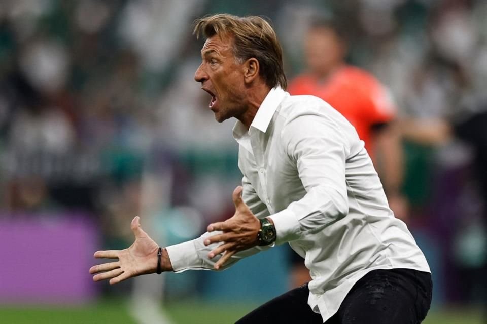 Ante los resultados de México, Herve Renard no se veía muy contento.