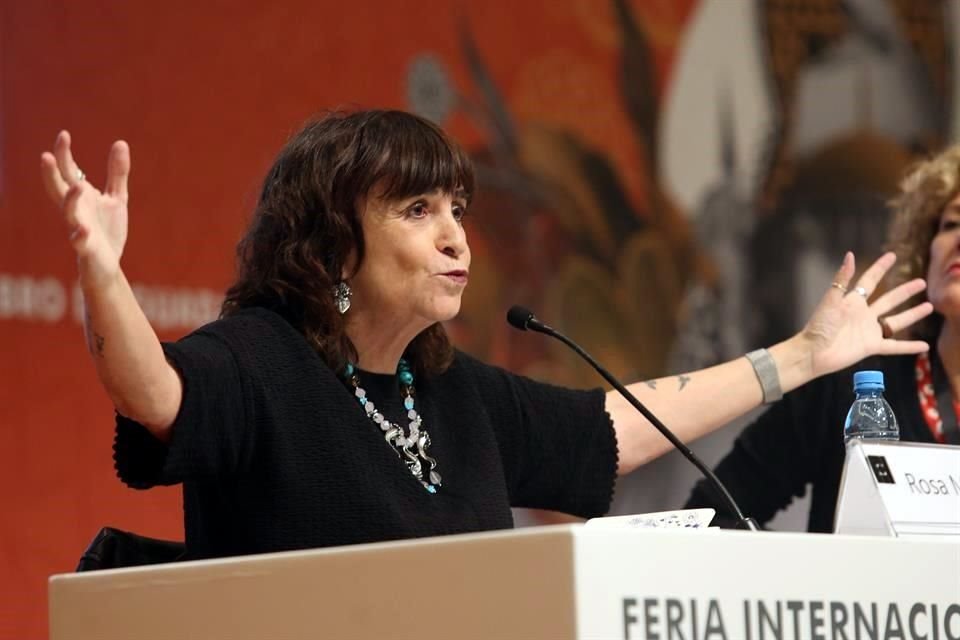 Rosa Montero, durante la charla Mil Jóvenes.