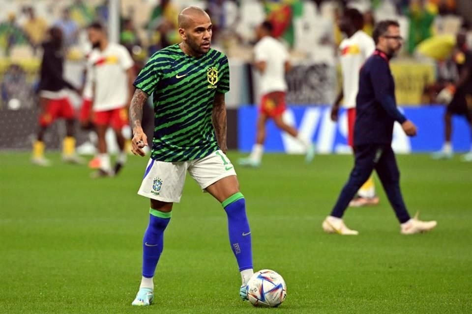 Dani Alves tiene 39 años y es el brasileño de mayor edad en disputar una Copa del Mundo.