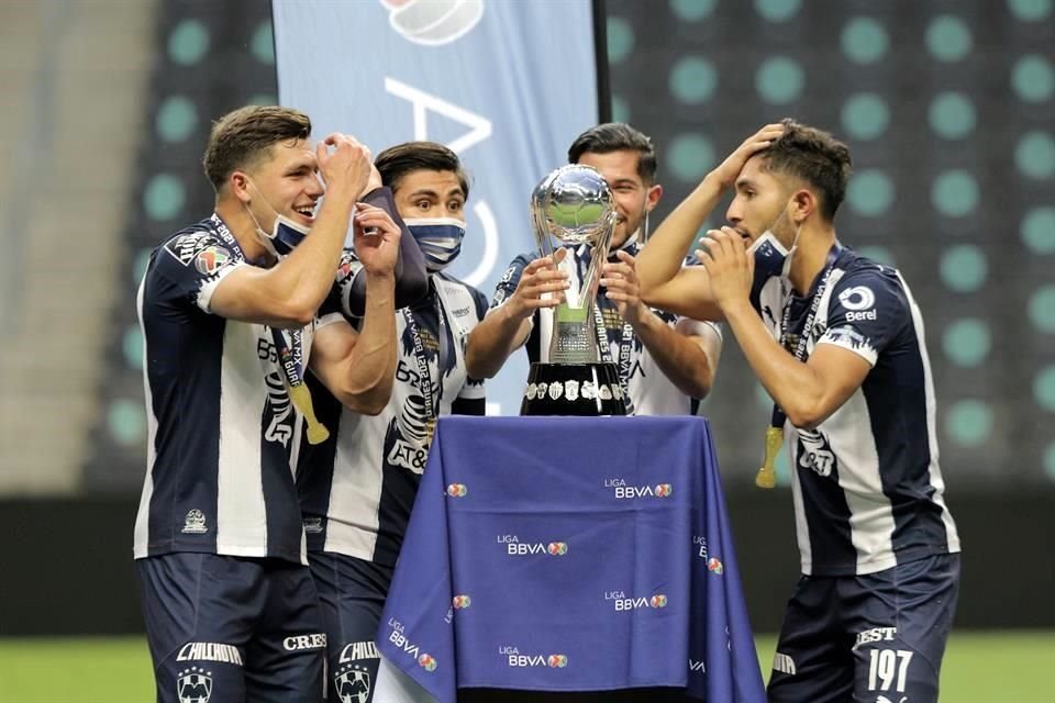 Así festejaron los campeones...