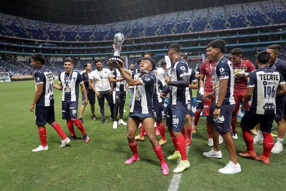 Y así festejaron los campeones...