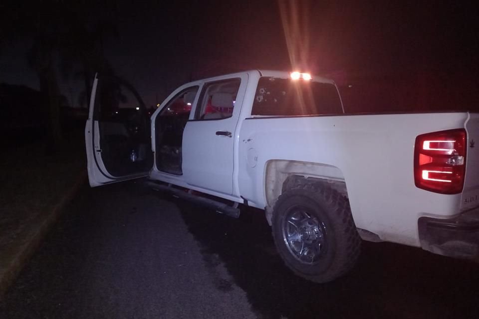 Los hechos violentos registrados ayer en los Altos de Jalisco dejaron como saldo tres narcobloqueos, uno de ellos con un autobús de turismo, y tres vehículos asegurados.
