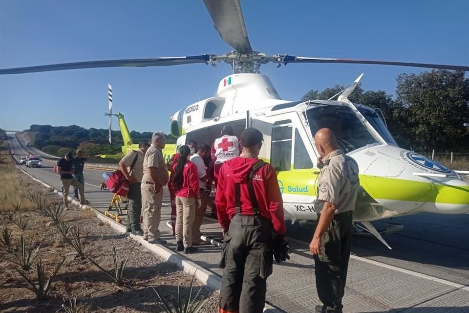 La emergencia ocurrió en el kilómetro 7 de la autopista que va de Tepic hacia Guadalajara.