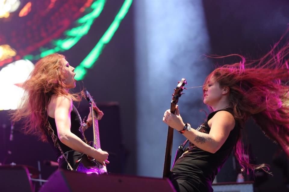 Kittie fue una de las bandas más esperadas por los fans.