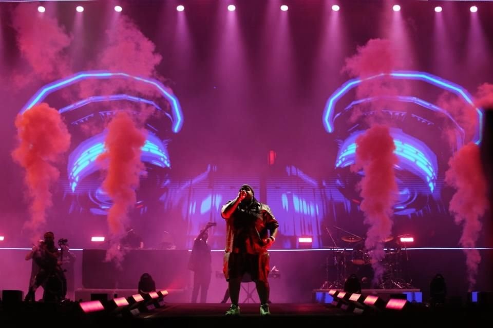 El perreo más intenso llegó con Sech, en el Coca-Cola Stage.