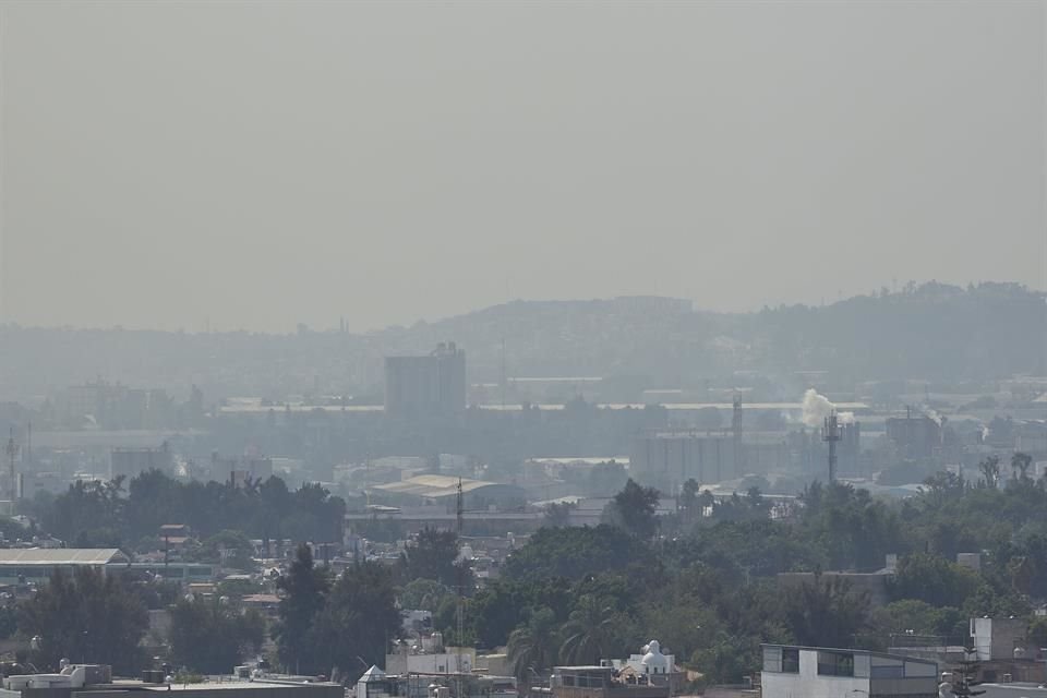 Muy mala calidad del aire en el Sur del AMG, máxime en torno a la estación Santa Fe, donde casi van 24 horas de precontingencia atmosférica.