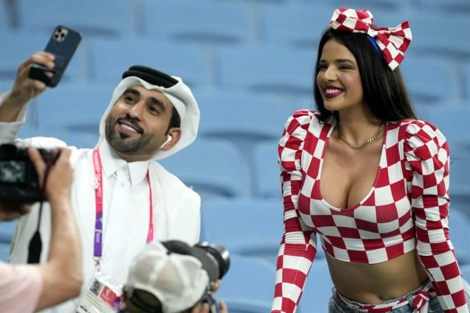 Ivana Knöll, influencer croata que ha llamado la atención en el Mundial, estuvo en el partido.