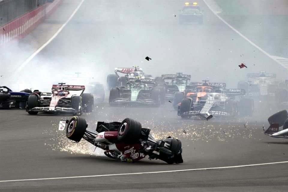 El accidente fue uno de sus  momentos en su temporada de debut en la F1.