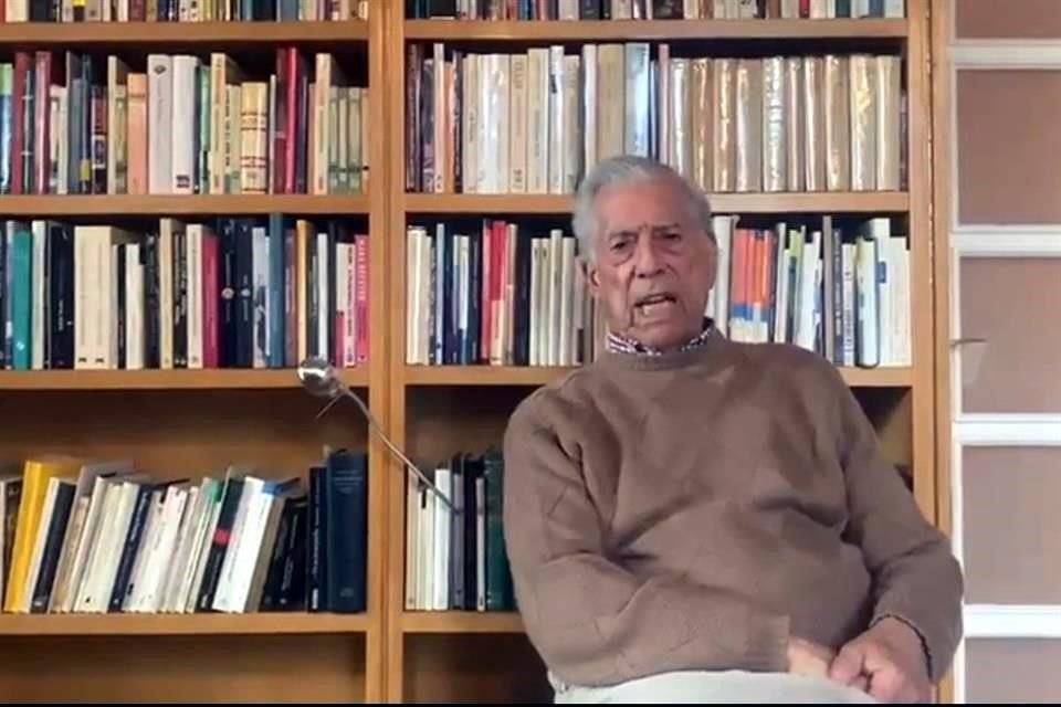 Mario Vargas Llosa repudió el golpe de Estado de Pedro Castillo.