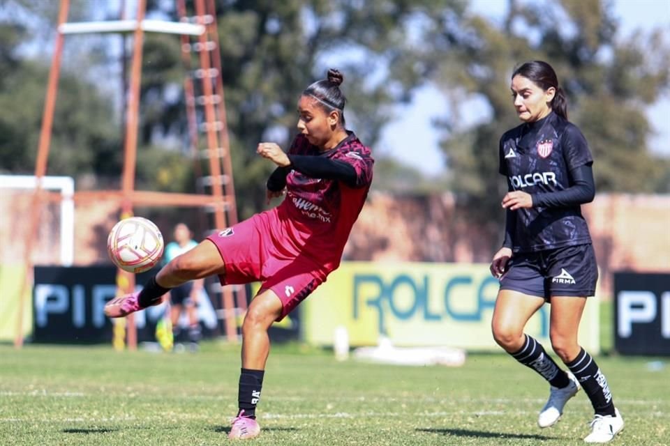 El Atlas femenil tuvo su primer examen y lo aprobó sin problemas al golear 4-1 al Necaxa.