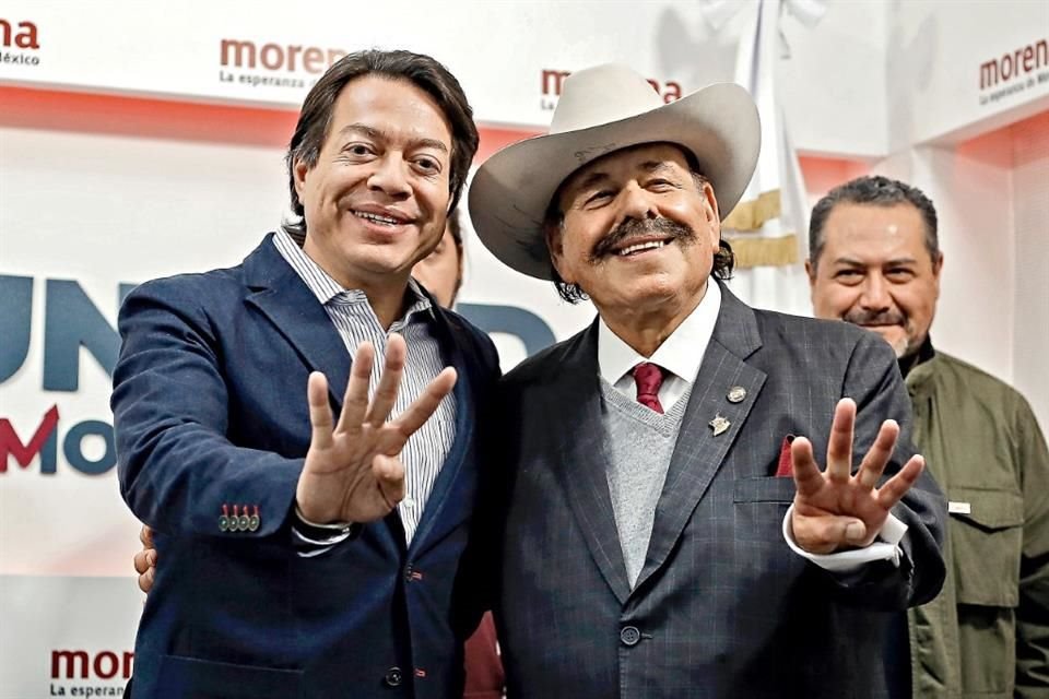 El líder de Morena, Mario Delgado, informó que el Senador Armando Guadiana es el mejor posicionado en Coahuila.