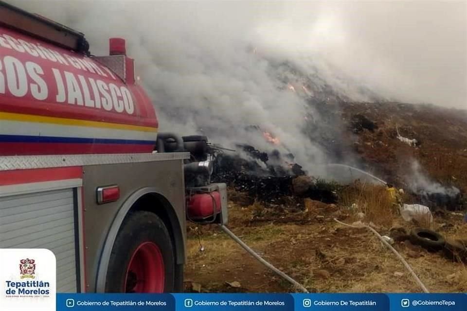 El basurero de Tepatitlán de Morelos cumple ya una semana encendido.