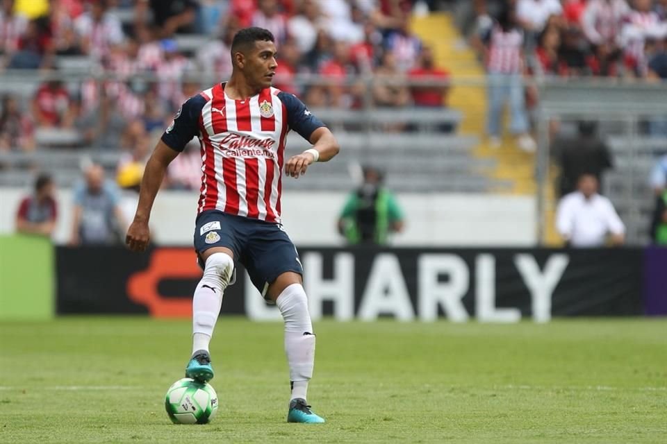 Este viernes, Chivas no contará ni con Alexis Vega ni con Roberto Alvarado para enfrentar a Mazatlán.