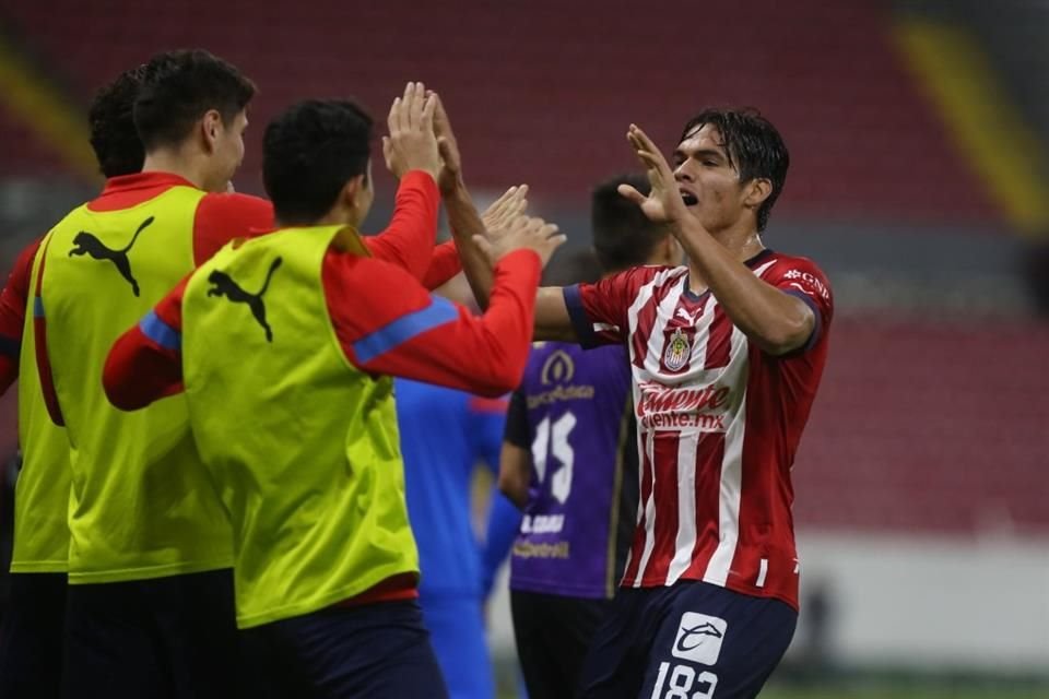 El canterano Luis Puente le dio el triunfo a las Chivas.