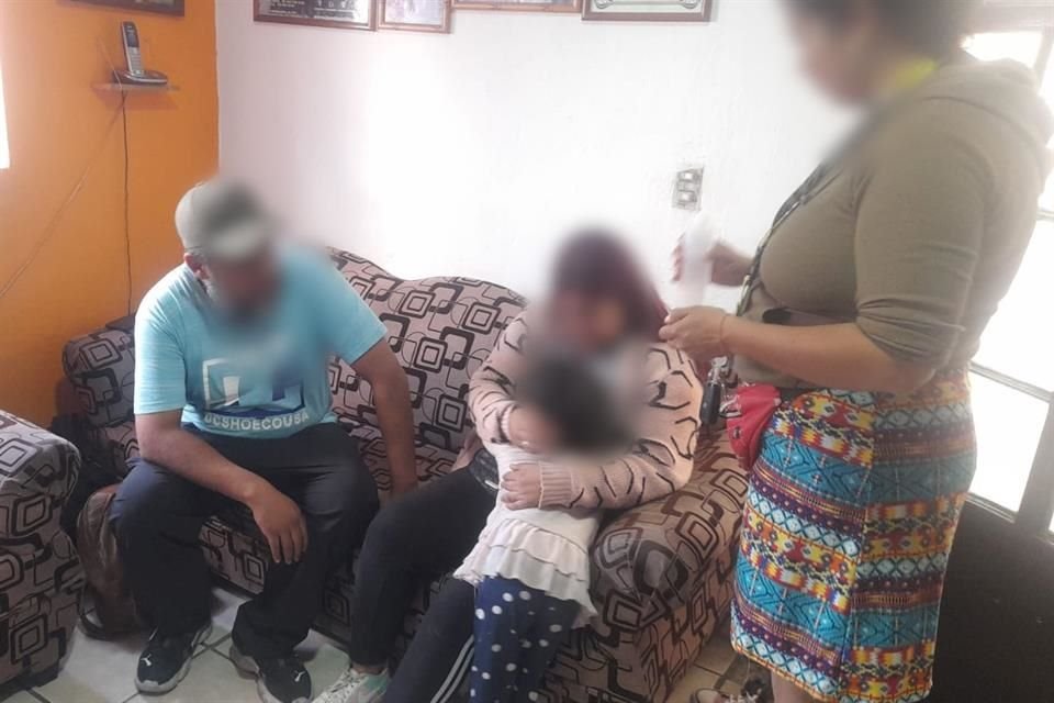 El padre de la mujer y abuelo de la hija de ésta, pidió ayuda de las autoridades porque un grupo criminal le exigía un rescate.