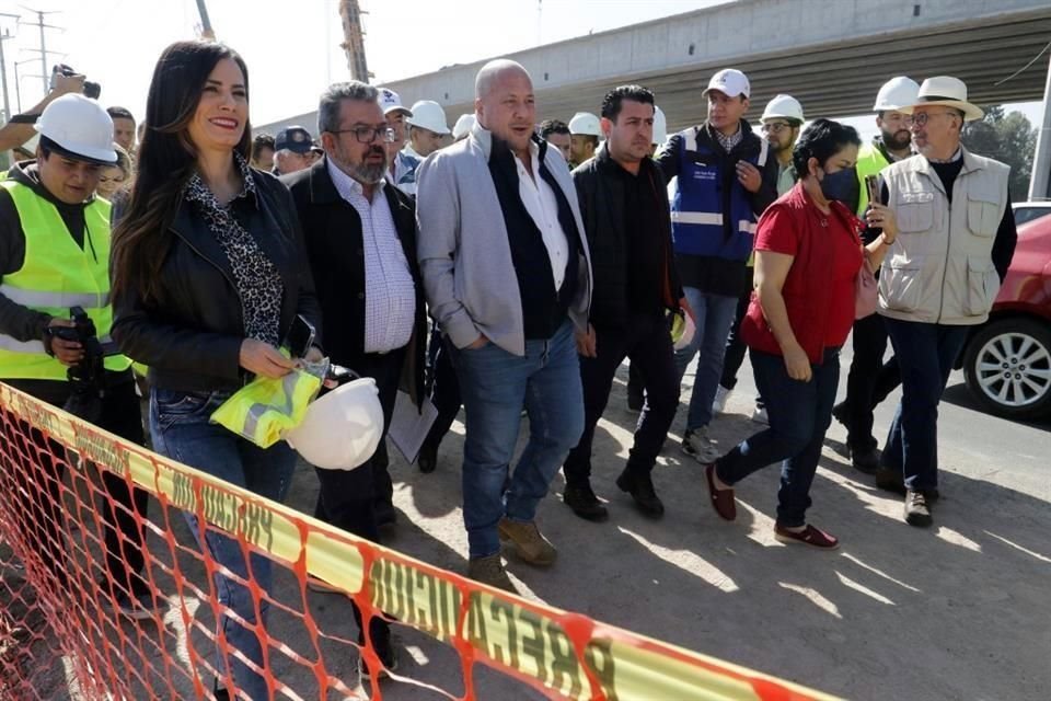 Con la promesa de terminar la Línea 4 del Tren Ligero en el primer trimestre del 2024, autoridades arrancaron la construcción de sus vías.